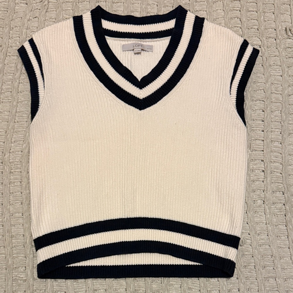 LOFT Women's Cream and Black V-Neck Sweater Vest